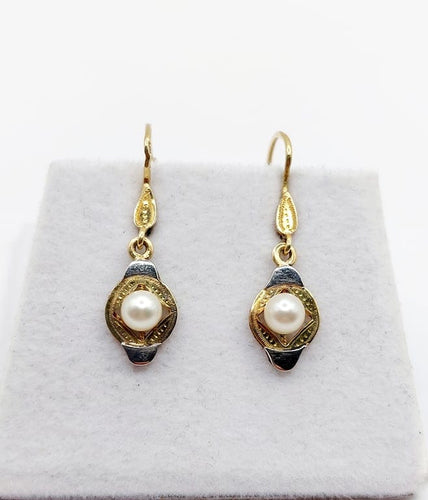 Boucles d'oreilles Art déco - Boucles d'oreilles dormeuses en or 18k et perle 58 Facettes A06796