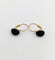 Boucles d'oreilles Dormeuses anciennes en or 18k avec cabochons de jais gravés 58 Facettes A06797
