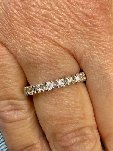 Bague 54 Alliance américaine tour complet en or blanc 18 carats et diamants 58 Facettes 90893-ac12825