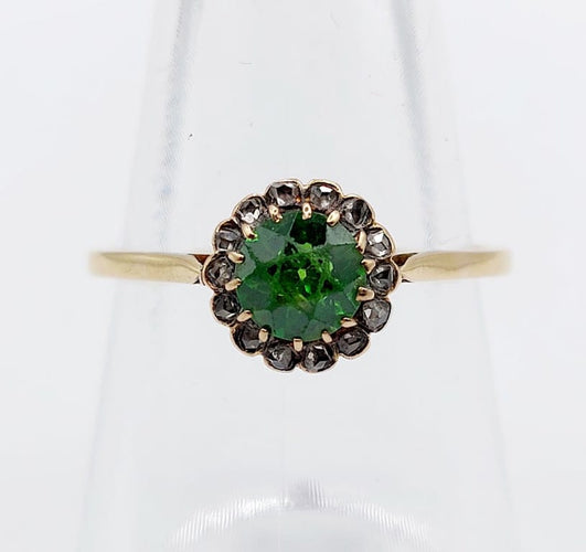 Bague 57.5 Bague marguerite - Bague en or 18k péridot et diamants taille rose 58 Facettes A06791