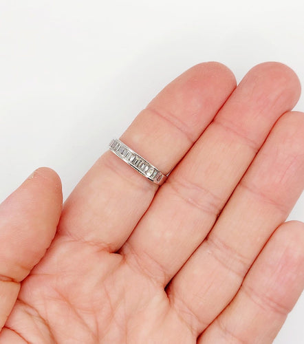 Bague 57 Demi-alliance vintage - Bague en or blanc 18k et diamants baguette 58 Facettes A06716
