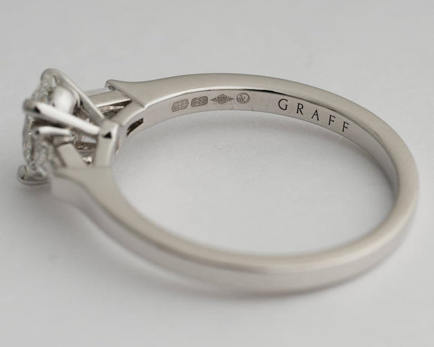 Bague 48.5 Graff Promise - Bague en platine 950 avec diamant ovale 0,50 ct 58 Facettes Graff Prom oval