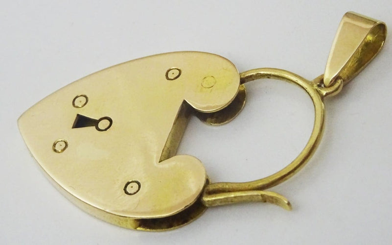 Pendentif Pendentif cadenas vintage en or jaune 22 carats 58 Facettes פקמגשמא 3