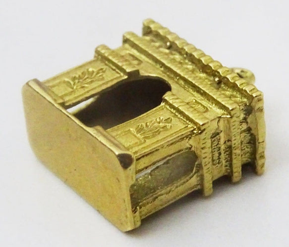 Pendentif Pendentif charm vintage Arc de Triomphe en or jaune 18 carats 58 Facettes charm 1