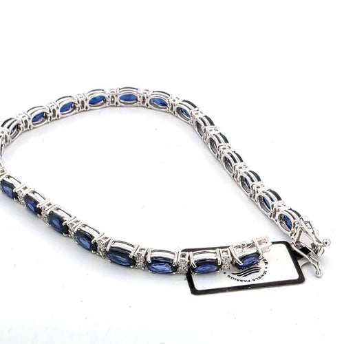 Bracelet Bracelet tennis en or blanc avec saphirs et diamants 58 Facettes 100/26 A