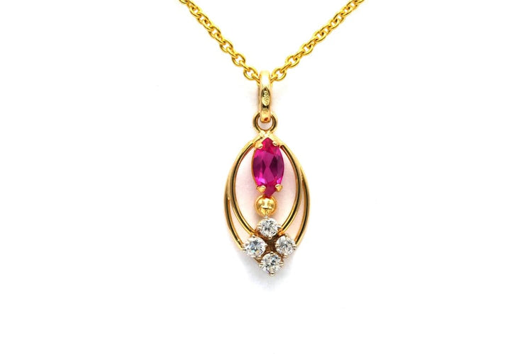 Pendentif Pendentif contemporain en or jaune 18 carats rubis et diamants taille brillant 58 Facettes 23515