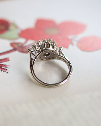 Bague 53 Bague cocktail en or blanc et platine avec diamants 58 Facettes A12072