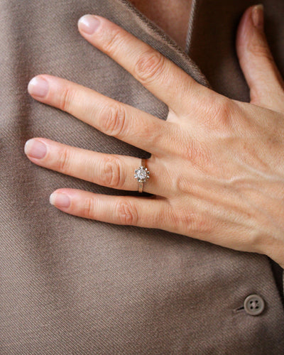 Bague 54 Bague solitaire en or blanc 750 et platine avec diamant 0,32 ct 58 Facettes A12056