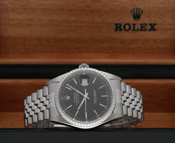 Montre Rolex Datejust 16220 - Montre automatique en acier 36 mm (2000) 58 Facettes ROL/DJ1/1352