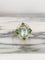 Bague 55 Bague en or jaune 18K avec tourmaline verte, diamants et tsavorites 58 Facettes 241
