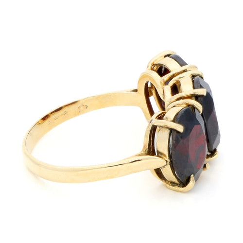 Bague 51 Bague trilogie en or 18k avec grenats 58 Facettes 0233C53C5728439FB66C5D199BE992D4