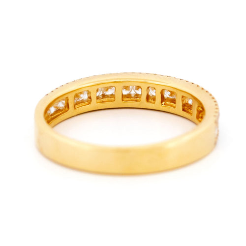 Bague 55 Bague triple rangée en or 18k et diamants taille brillant 58 Facettes 6A91382035AA4DC5AD445D0F0F3D5240