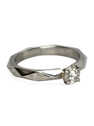 Bague 52 Boucheron - Bague solitaire en platine 950 et diamant 0,30 ct 58 Facettes 1671