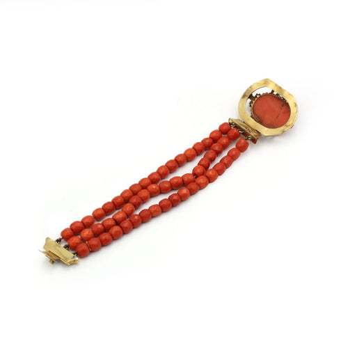 Bracelet Bracelet ancien en or jaune 750‰ au camée et corail rouge 58 Facettes 260078R