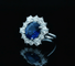 Bague 57 Bague marguerite hexagonale - Or blanc 18K, saphir et diamants 58 Facettes