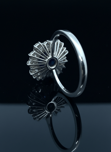 Bague 57 Bague marguerite hexagonale - Or blanc 18K, saphir et diamants 58 Facettes