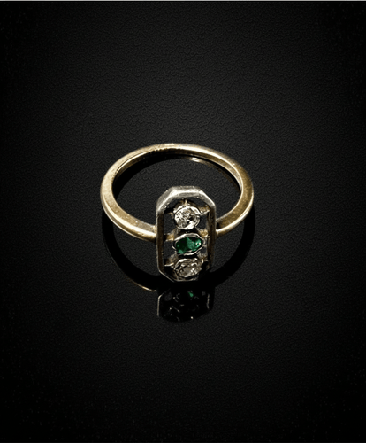 Bague 56 Bague austro-hongroise - Smeraldo et diamants en or jaune et argent 58 Facettes