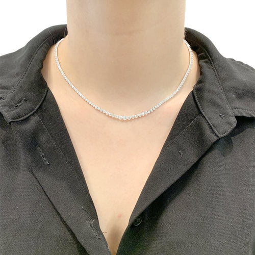 Collier Collier rivière en or blanc et diamants. 58 Facettes 35404