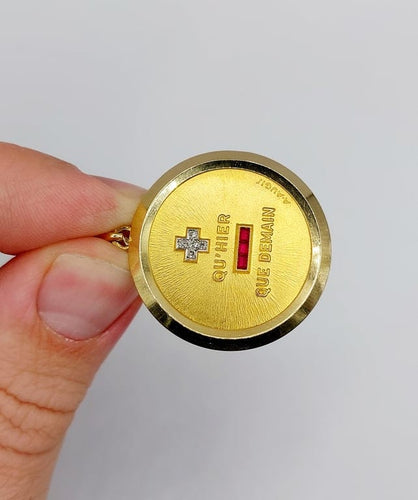 Pendentif A. Augis - Pendentif médaille d’amour 30 mm en or 18k, diamants et rubis 58 Facettes A06802