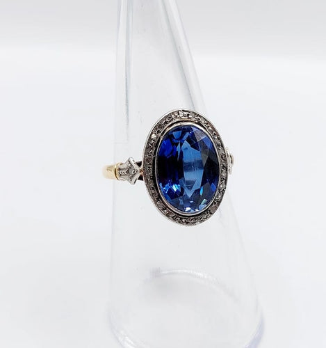 Bague 52.5 Bague pompadour Art déco en or 18k et platine, saphir synthétique et diamants 58 Facettes A06809