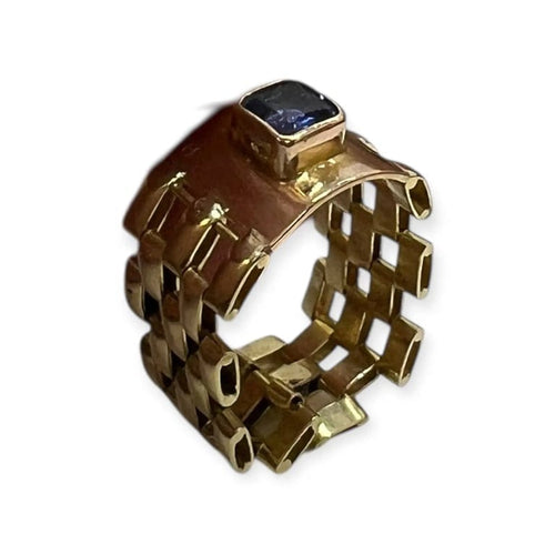 Bague 60 Bague maillon articulé en or jaune 750 avec saphir carré 58 Facettes 330092901