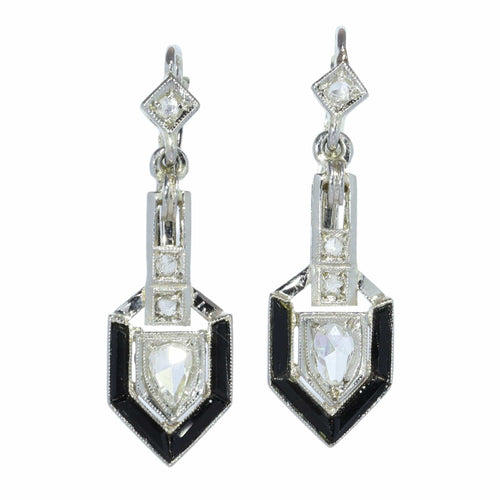 Boucles d'oreilles Boucles d'oreilles Art Déco en diamants et onyx avec pendants en diamants en forme de poire 58 Facettes 26019-0136