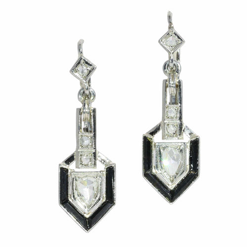 Boucles d'oreilles Boucles d'oreilles Art Déco en diamants et onyx avec pendants en diamants en forme de poire 58 Facettes 26019-0136