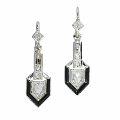 Boucles d'oreilles Boucles d'oreilles Art Déco en diamants et onyx avec pendants en diamants en forme de poire 58 Facettes 26019-0136