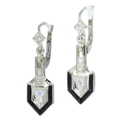 Boucles d'oreilles Boucles d'oreilles Art Déco en diamants et onyx avec pendants en diamants en forme de poire 58 Facettes 26019-0136
