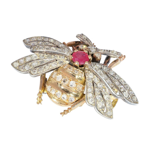 Broche Broche abeille de l'entre-deux-guerres avec diamants et rubis en or et argent 58 Facettes 26050-0263