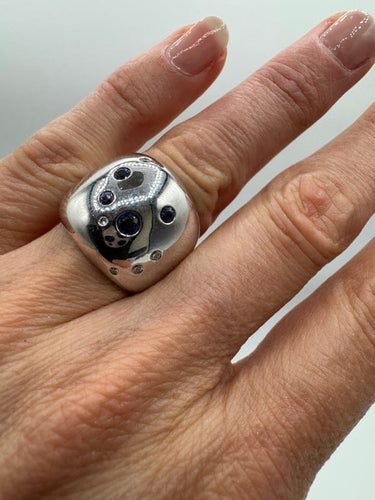 Bague 52 Poiray - Bague en or 750 ornée de diamants et saphirs 58 Facettes Bague