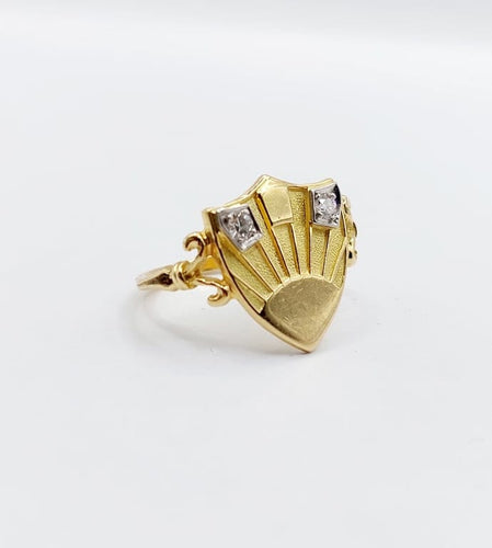 Bague 51 Bague chevalière blason vintage en or 18k et platine, diamants 58 Facettes A06817