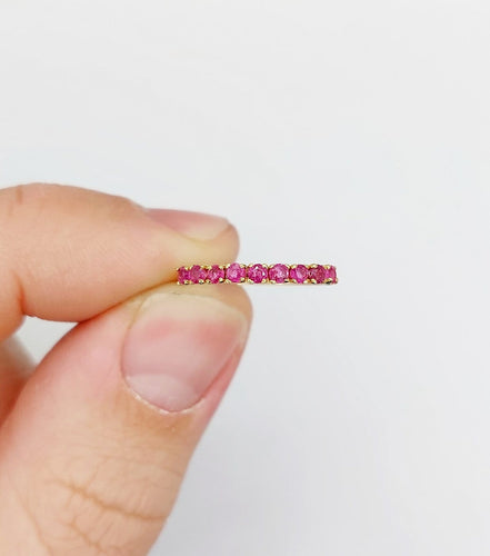 Bague 52 Demi-alliance vintage en or 18k et rubis 58 Facettes A06819