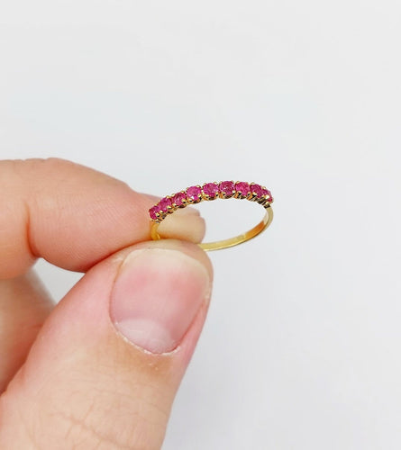 Bague 52 Demi-alliance vintage en or 18k et rubis 58 Facettes A06819