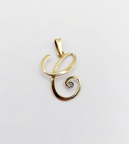 Pendentif Pendentif vintage en or 18k lettre C et diamant 58 Facettes A06826