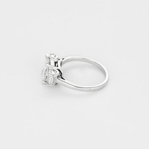 Bague 53.5 Bague solitaire - Diamant taille princesse 2,02 ct en or blanc 58 Facettes DIN0301X2