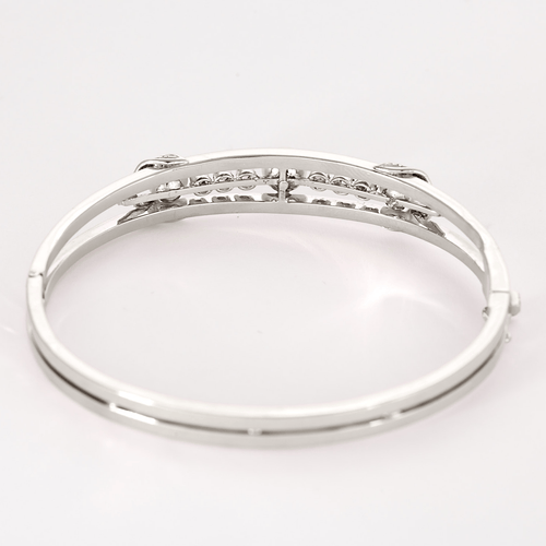 Bracelet Bracelet jonc en or gris ajouré de perles de cultures et diamants 58 Facettes LF6