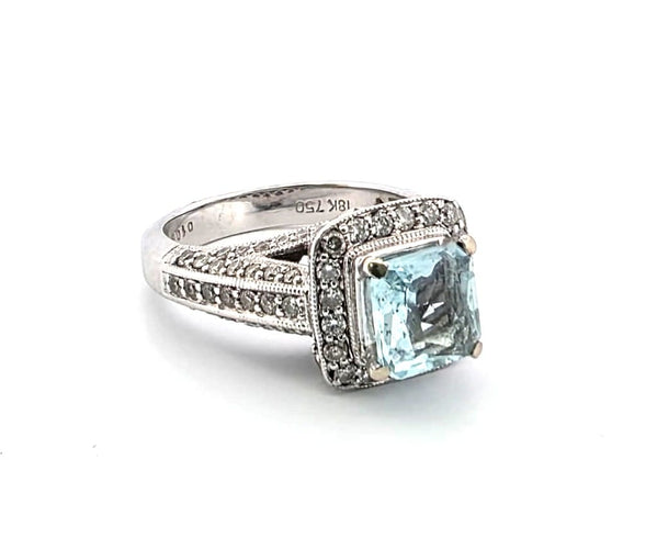 Bague 53 Bague en or blanc 18k avec aigue-marine et diamants 58 Facettes 1265 OC