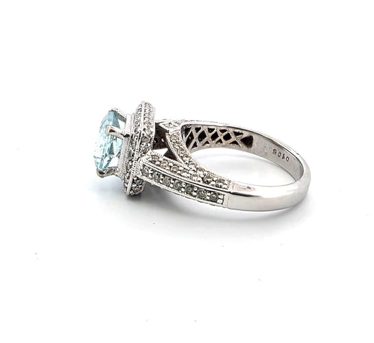 Bague 53 Bague en or blanc 18k avec aigue-marine et diamants 58 Facettes 1265 OC