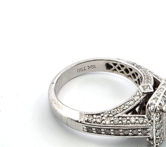 Bague 53 Bague en or blanc 18k avec aigue-marine et diamants 58 Facettes 1265 OC