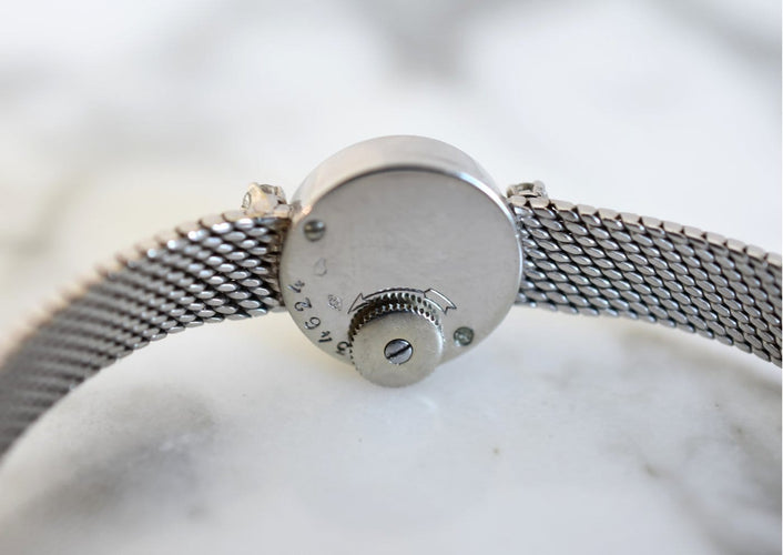 Montre Jaeger-LeCoultre - Montre joaillière Kirby Beard en or blanc 18 carats et diamants 58 Facettes JLC-700