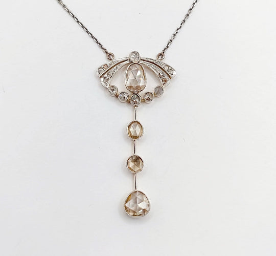 Collier Art déco - Collier en or 18k, platine, argent, diamants taille rose et perles de culture 58 Facettes A06839