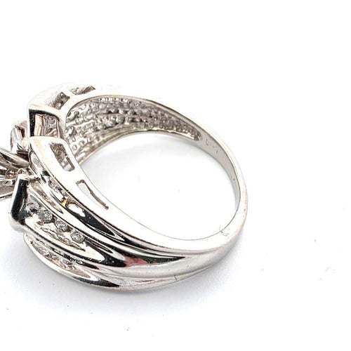 Bague 51 Bague en or blanc avec diamants 58 Facettes 1831 L 182 25