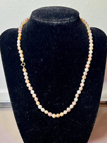Collier Collier de 77 perles de culture, fermoir en or 750 58 Facettes 857