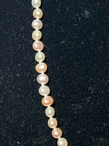 Collier Collier de 77 perles de culture, fermoir en or 750 58 Facettes 857
