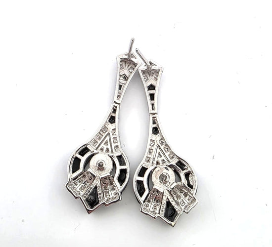 Boucles d'oreilles Boucles d’oreilles Art déco années 1930 en or blanc 18 ct, diamants et onyx 58 Facettes 84/26 D
