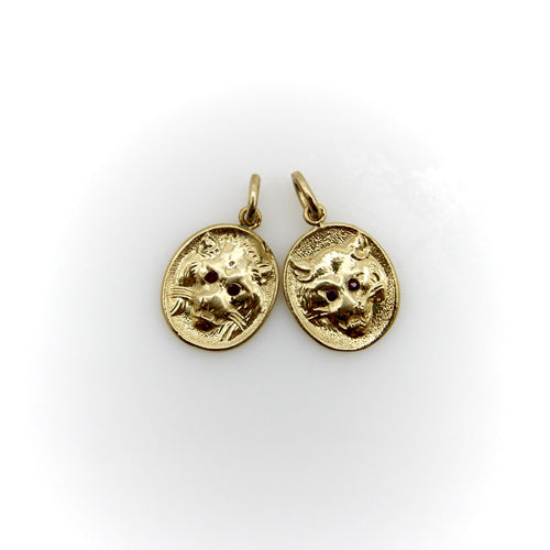 Cute-As-A-Button - Pendentif tête de lion en or 14K et rubis 58 Facettes