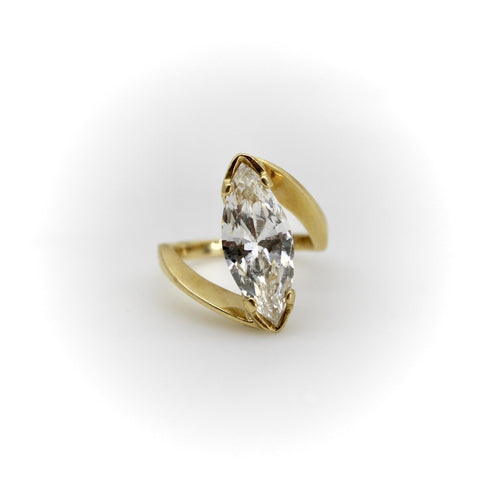 Lawrence Martin Kling - Bague en or 18 carats et diamant marquise 2,60 ct 58 Facettes A2007F