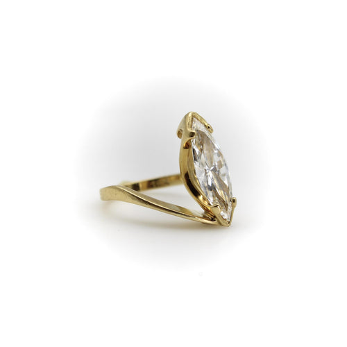 Lawrence Martin Kling - Bague en or 18 carats et diamant marquise 2,60 ct 58 Facettes A2007F
