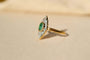 Bague marquise en or jaune 18 carats émeraude et diamants 58 Facettes 3839